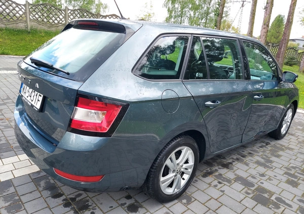 Skoda Fabia cena 24900 przebieg: 195000, rok produkcji 2020 z Rybnik małe 277